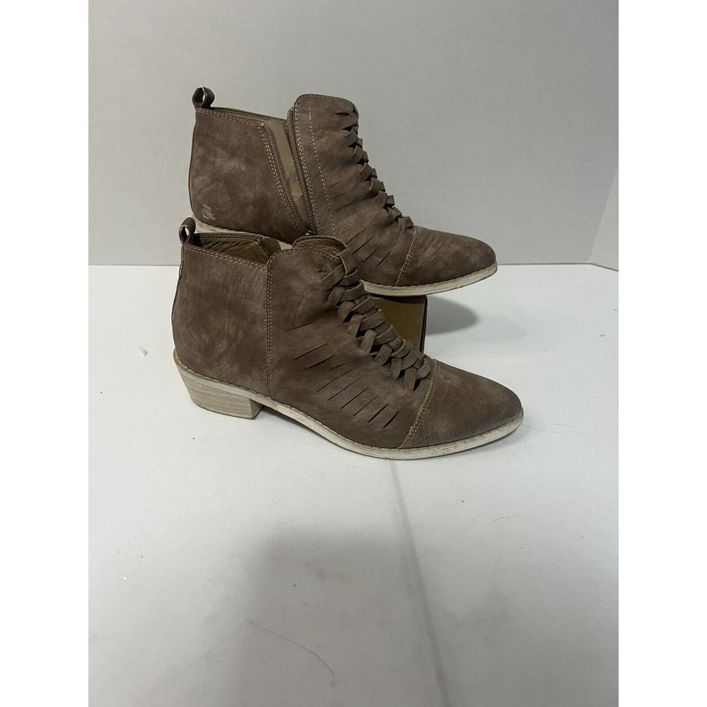 Miim Taupe Cutout Ankle Booties WOMENS Size 7